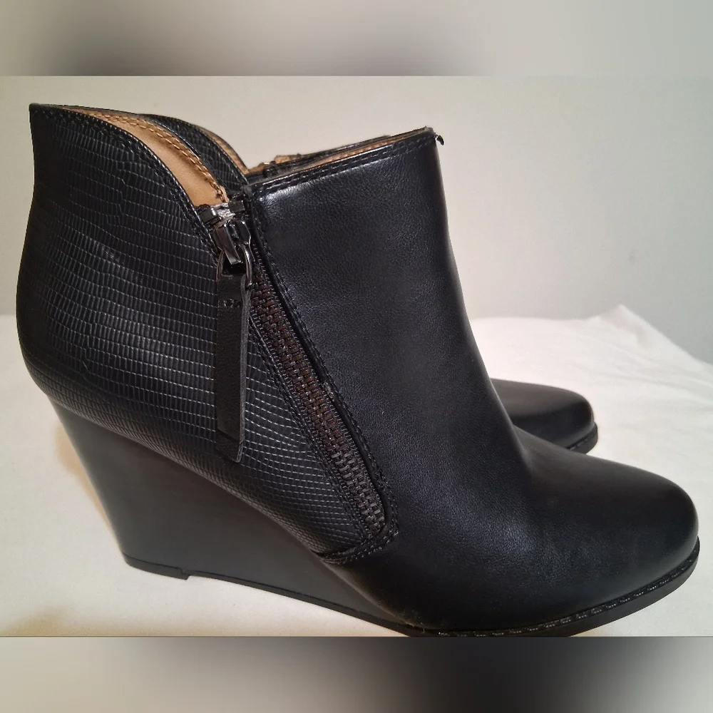 New Directions Black Leather Wedge Ankle Boots – Size 7.5M - Picture 6 of 9